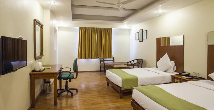 Sandhya Hotel Hyderabad Ngoại thất bức ảnh